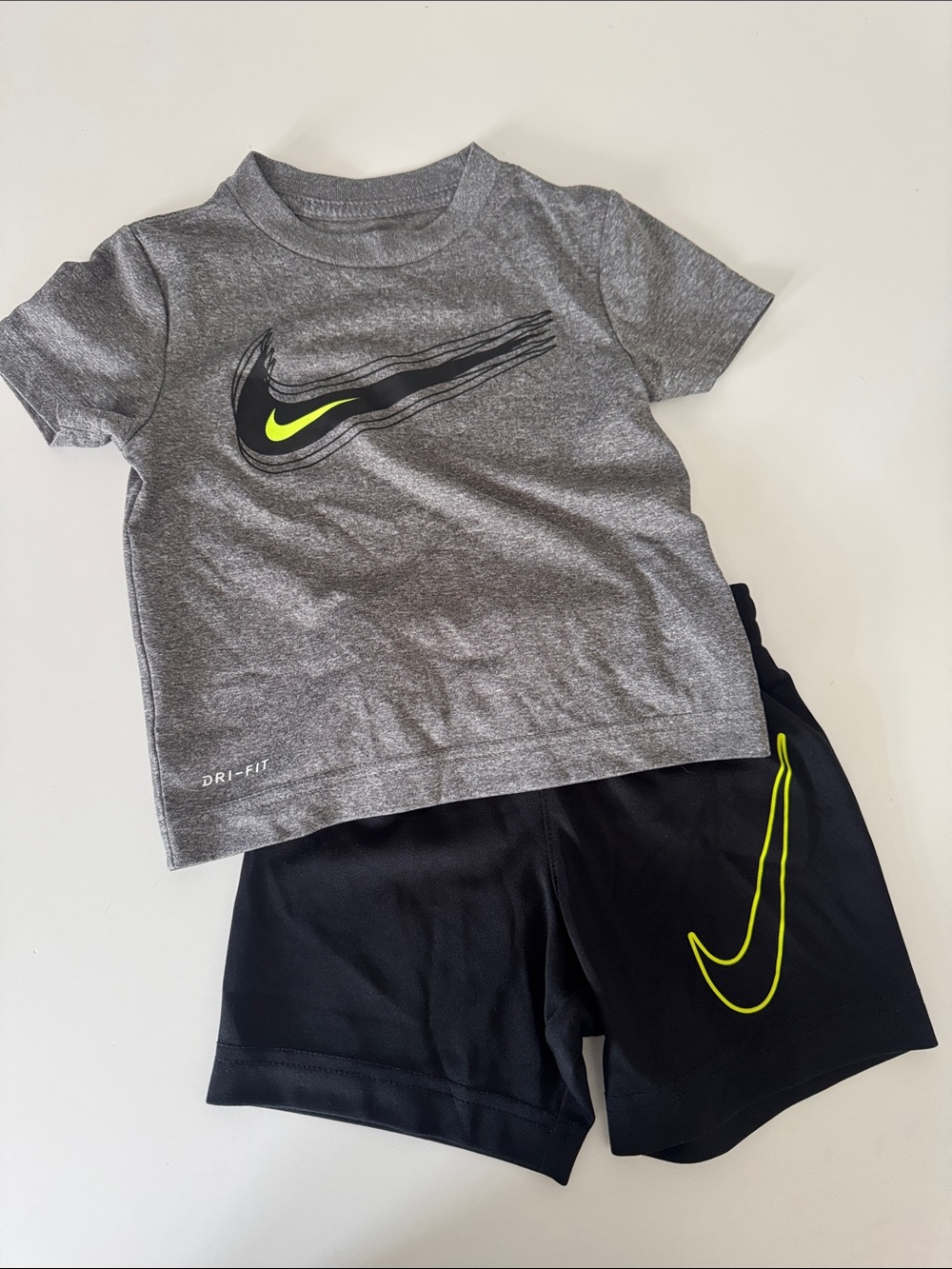 Nike Toddler Dri-Fit Summer Outfit 2T